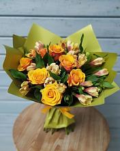Букет цветов из:  Альстромерии и Розы в Сафоново