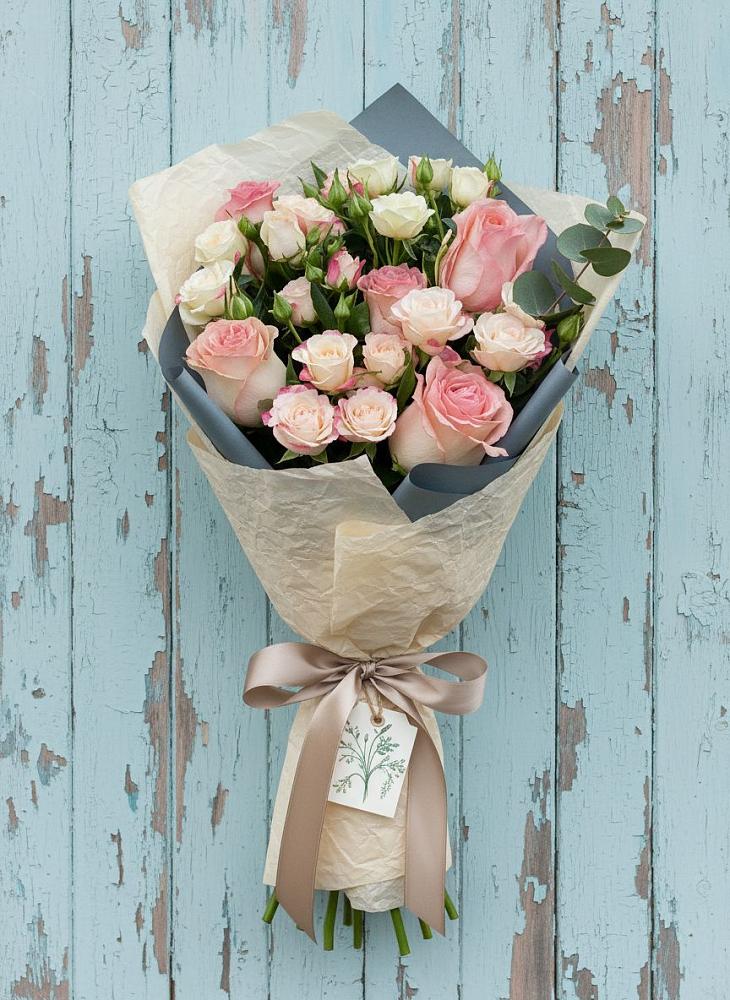 Букет цветов из: Розы в Сафоново