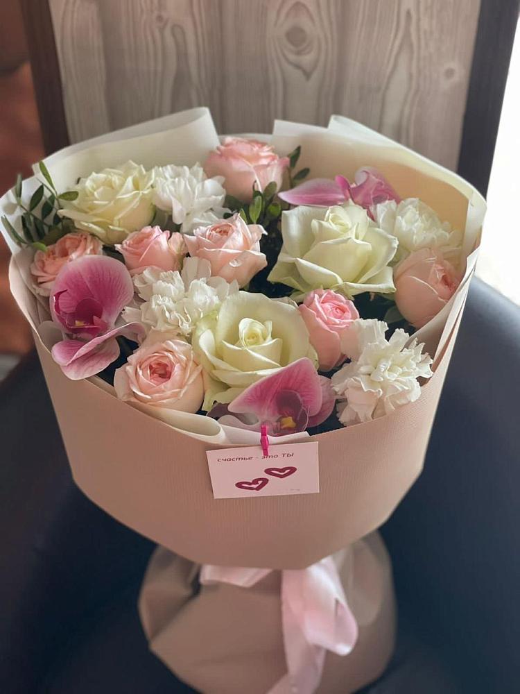 Букет цветов из: Орхидеи, Розы и Гвоздики в Сафоново