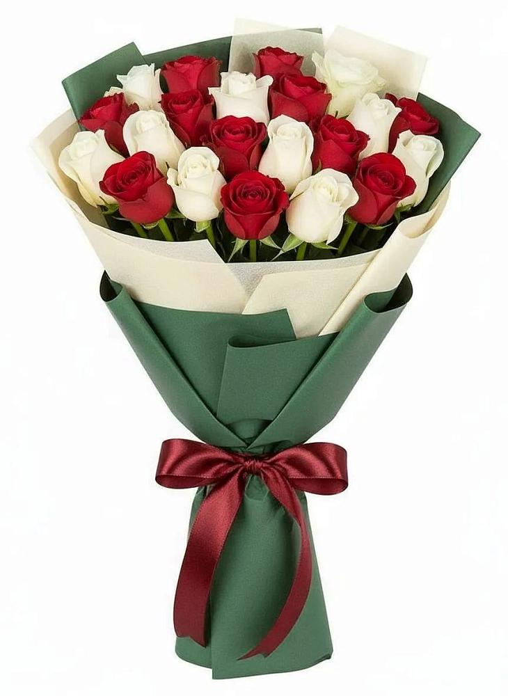 Букет Микс из красных и белых роз в Сафоново