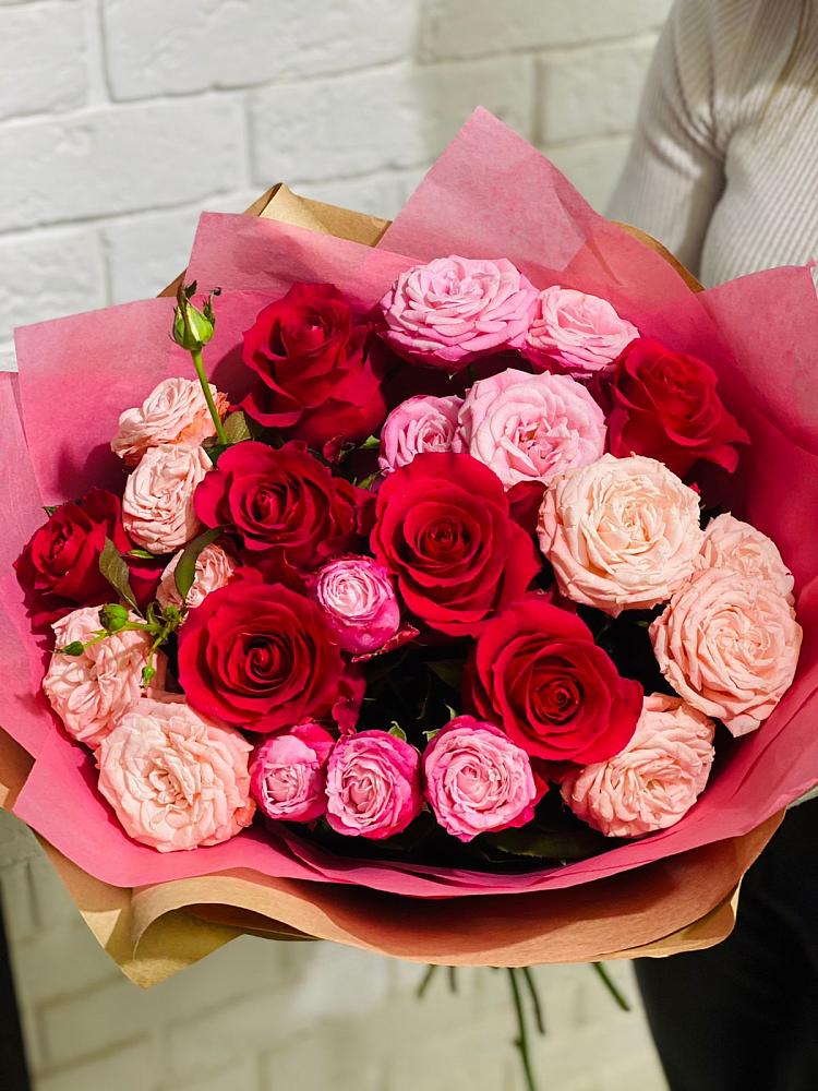 Букет цветов из: Розы в Сафоново