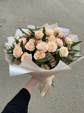 Букет Кремовые розы Латте в Сафоново