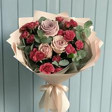 Букет цветов из:  Гвоздики и Розы в Сафоново