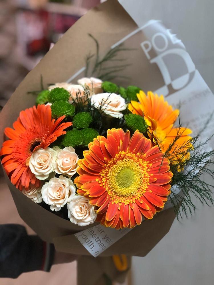 Букет цветов из: Герберы, Хризантемы и Розы в Сафоново