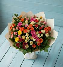 Букет Микс из разноцветных кустовых роз в Сафоново