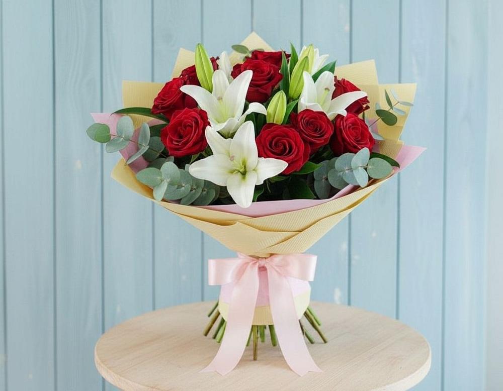 Букет цветов из: Лилии и Розы в Сафоново